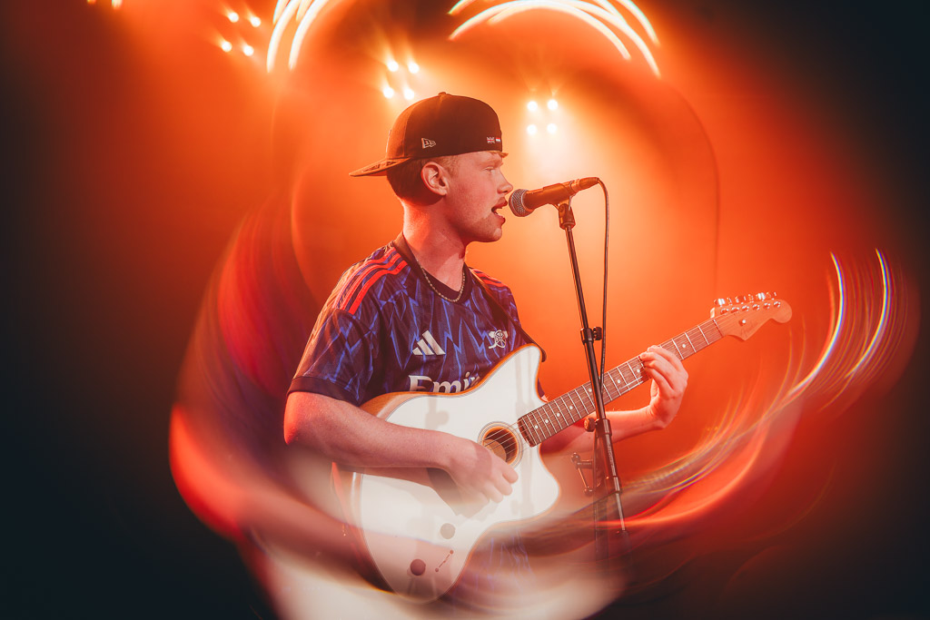 Finn Askew at Bi Nuu, Berlin (2025)