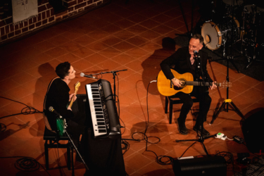 Dave Hause at Passionskirche Kreuzberg, Berlin (2020) Dave Hause at Passionskirche Kreuzberg, Berlin (2020)