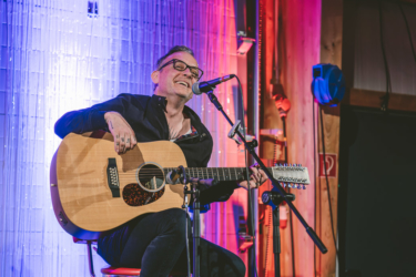 Dave Hause during a house show, Weichs (2023) Dave Hause during a house show, Weichs (2023)