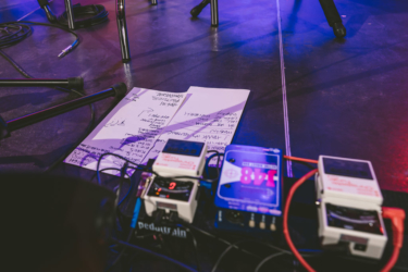 Dave Hause during a house show, Weichs (2023) Dave Hause during a house show, Weichs (2023)