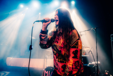 Mia Wray at Heimathafen Neukölln, Berlin (2023) Mia Wray at Heimathafen Neukölln, Berlin (2023)