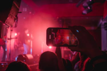 Inhaler at Astra Kulturhaus, Berlin (2023) Inhaler at Astra Kulturhaus, Berlin (2023)