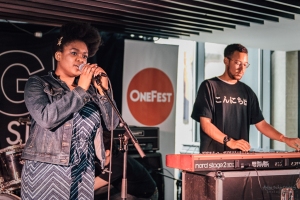 Phoenix Martins at Roundhouse in London 2017 (Lost Evenings)