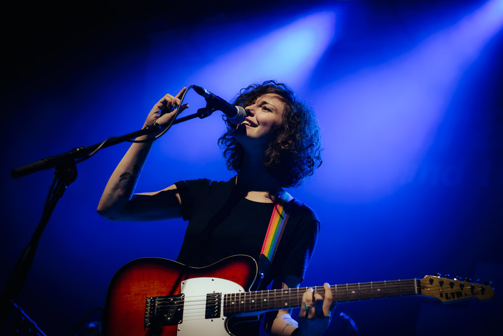 Esme Patterson at The Great Hall, Exeter (2016)