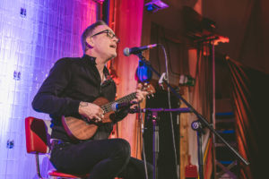 Dave Hause during a house show, Weichs (2023)