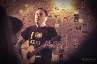 Austin Lucas at Ramones Museum, Berlin (2017)