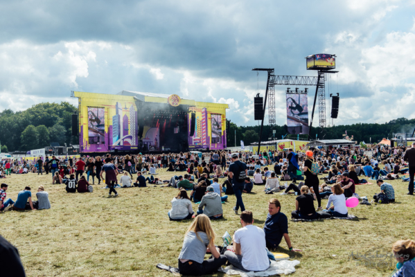 Alice Merton at Lollapalooza, Berlin (2017)