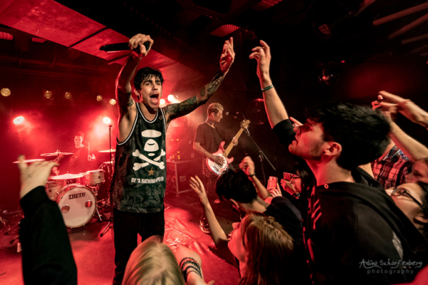 Crown The Empire at Musik & Frieden, Berlin (2018)