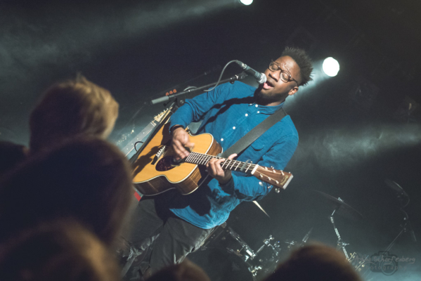 Kelvin Jones at Musik & Frieden, Berlin (2016)