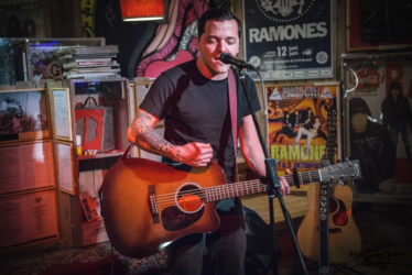 Fallstring at Ramones Museum, Berlin (2015)